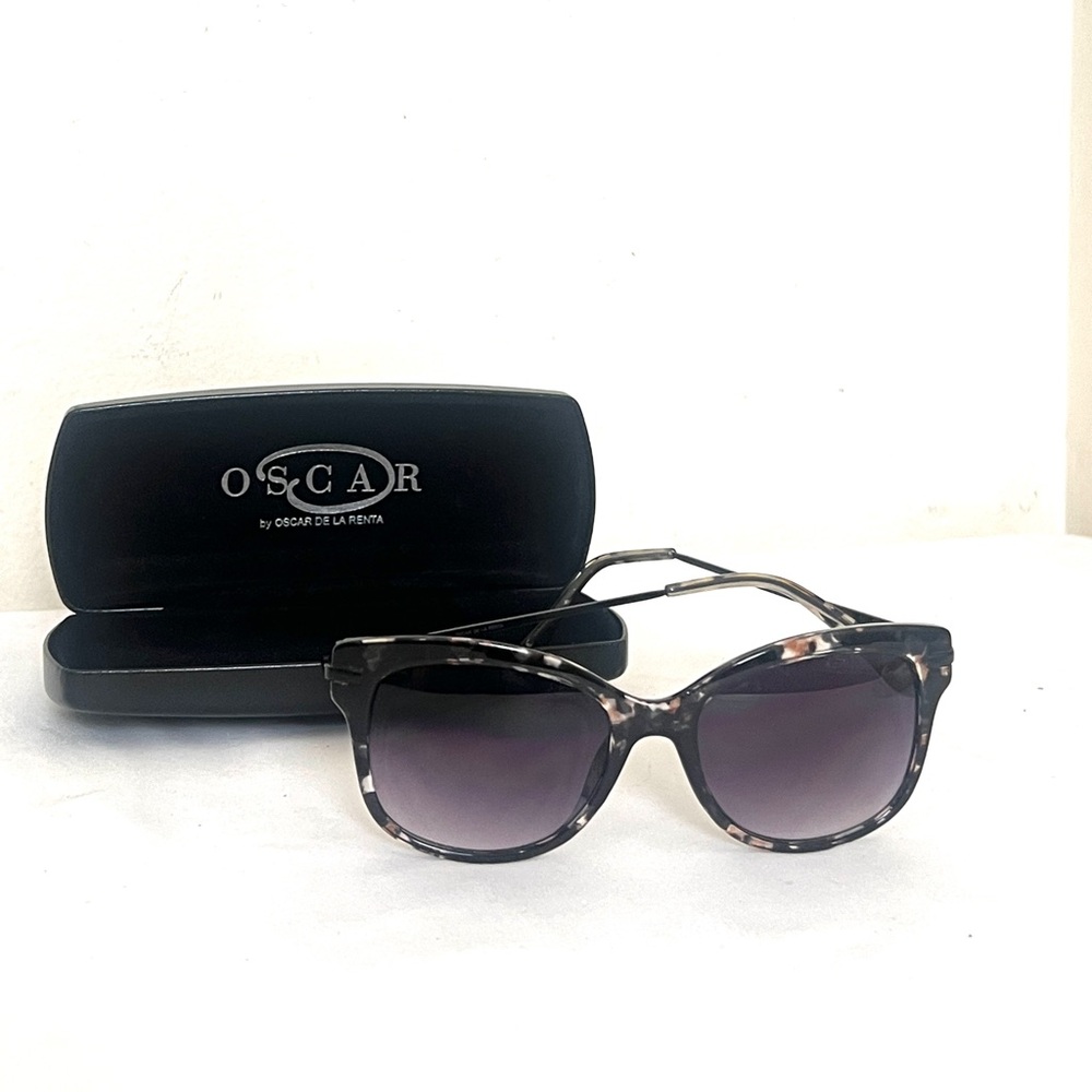 Oscar De La Renta Acetate Tortoise Shell Cat Eye Sunglasses Black - Picture 3 of 17